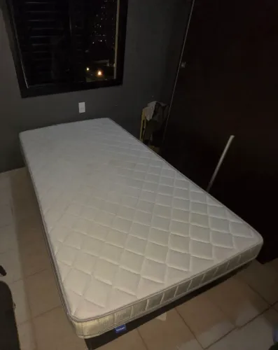 CAMA + COLCHÃO *NÃO ACEITO TROCAS*