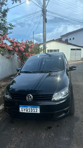 Volkswagen Fox 1.0 MI Total Flex 8V 5P 2011