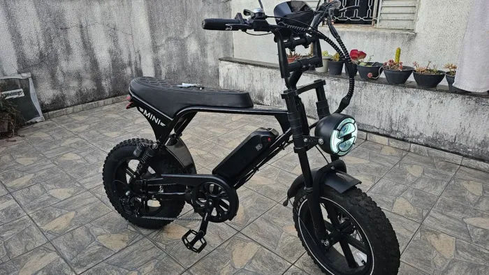 Bicicleta Elétrica Ouxi V8 Mini 32kmh 500W 40KM de autônoma