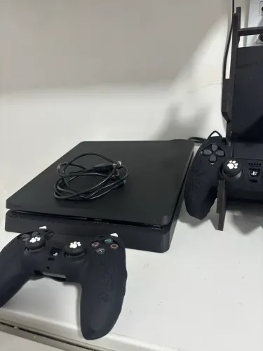 Vende-se PS4