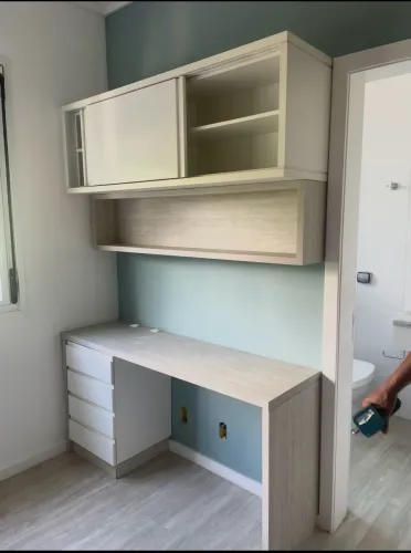 Vendo jogo de quarto solteiro