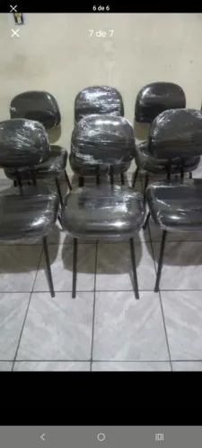 Vendo cadeira fixa acolchoada