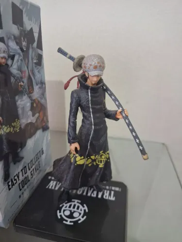 Action figure ace e law