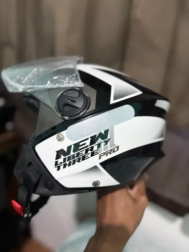Capacete novo/ nunca usado