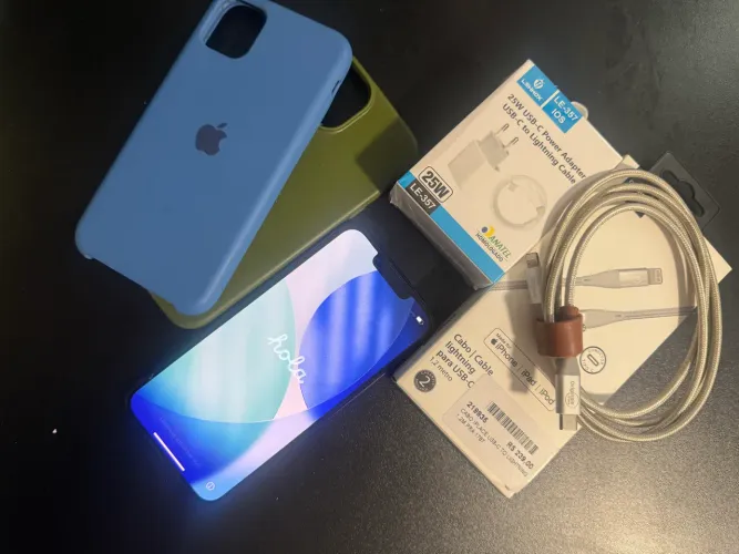 Vendo iPhone 14 - 256gb - preto - COMPLETO