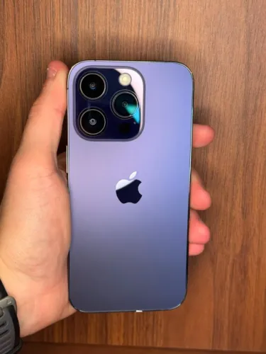 iPhone 14 Pro em perfeito estado com garantia