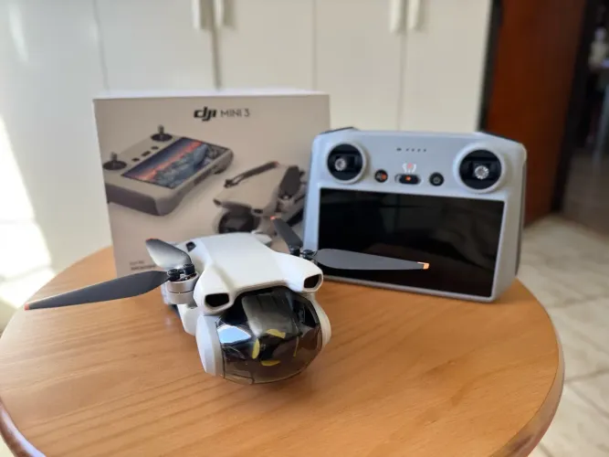 Drone dji mini 3 com tela