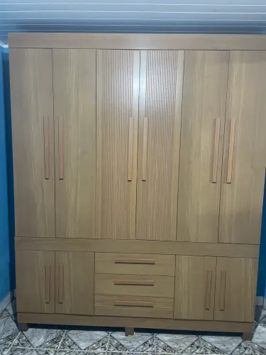 Vendo guarda roupa novo