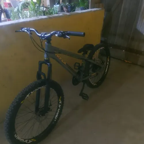 Bicicleta vinkgX tuff,30