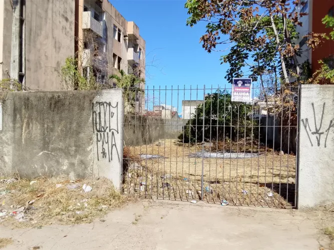 Aluguel:Ótimo terreno J.Fragoso, Av Humberto de Lima Mendes