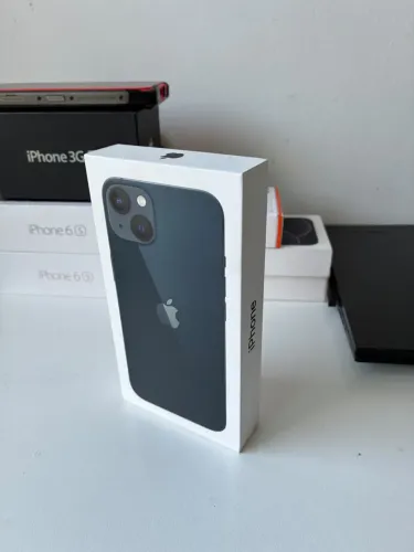 iPhone 13