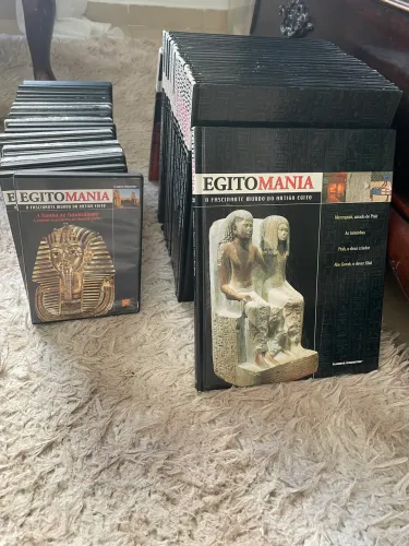 Livros e DVDs sobre o Egito 