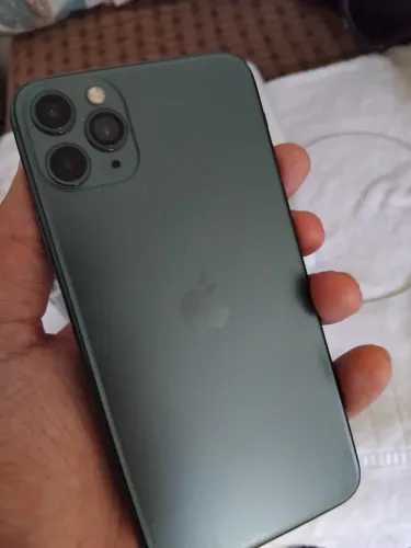 Vende-se ou troco IPhone 11 Pro Max 256gb 