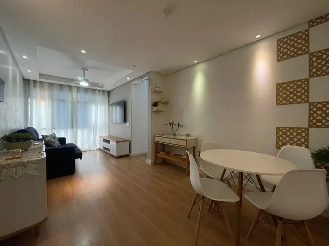 Apartamento reformado à Venda na Enseada no Guarujá | QVista Inteligência Imobiliária Guar
