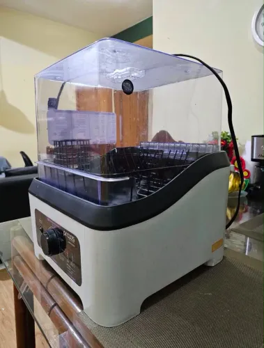 MÁQUINA DE LAVAR LOUÇAS