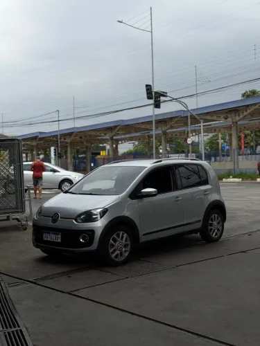 Volkswagen Up! Cross 1.0 TSI Total Flex 12V 5P 2017