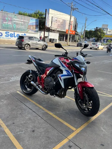 Cb1000r mais nova de Montes Claros