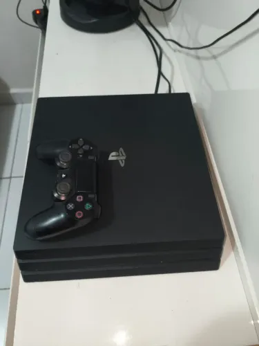 PLAYSTATION 4 PRO 860 GB