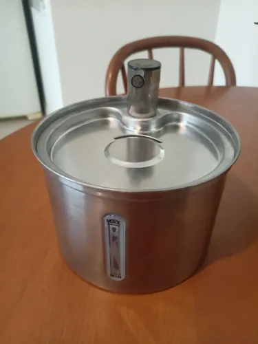 Fonte newpet 3,5lts + 04 filtros + 02 esponjas 