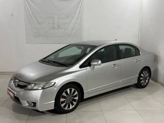 Honda Civic Sedan LXS 1.8/1.8 Flex 16V Aut. 4P 2010