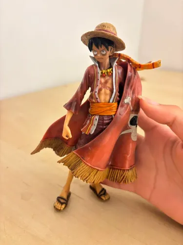 action figure de Monkey D. Luffy do anime One Piece, 15 anos