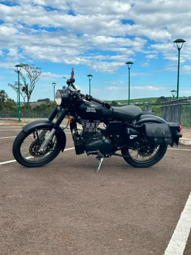 Royal Enfield Classic 500 STEALTH BLACK