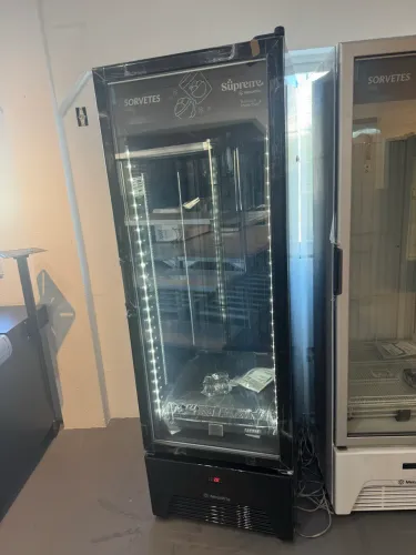 Conservador vertical 581 litros ar forçado Metalfrio 