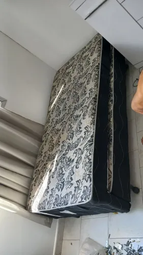 Cama box solteiro com auxiliar, era de quarto de criança