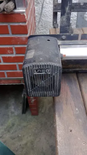 Vendo Churrasqueira Giratória Marca Lobo 