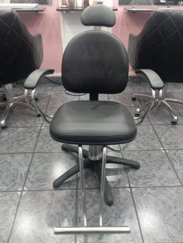 Cadeira de cabelo e maquiagem reclinável