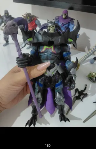 Diversos bonecos Equeleto (Skeletor) colecionáveis