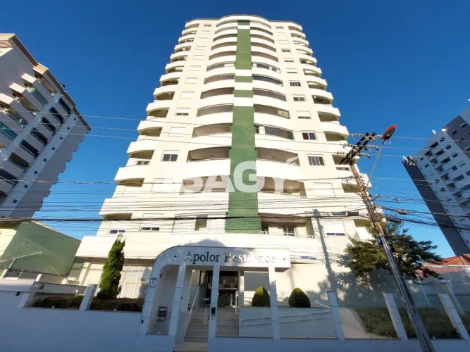 Excelente Apartamento 3 dormitório(s) em Barreiros - São José