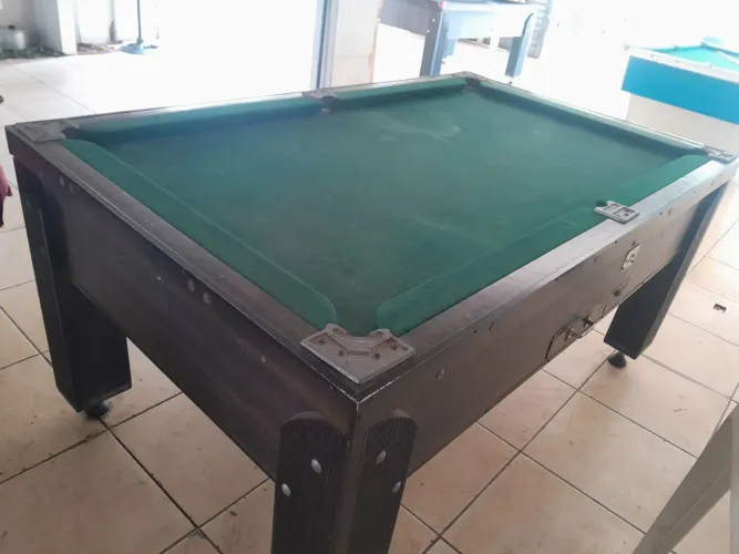 Vendo um bilhar *58