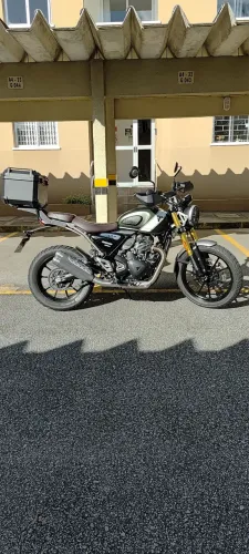 Scrambler 400x verde Estado de nova