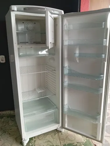 Geladeira Frost Free