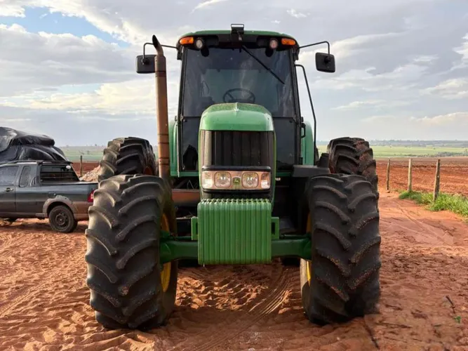TRATOR AGRICOLAS