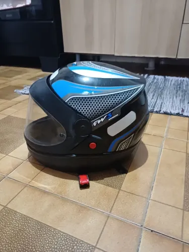 Capacete 50 Reais