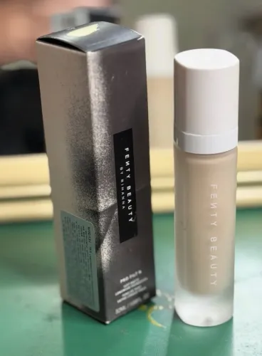 BASE FENTY BEAUTY SOFT MATTE