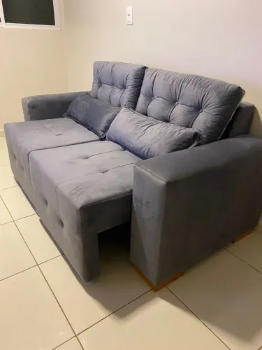 Sofá retrátil com 2 almofadinhas!