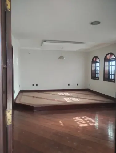 Vista Alegre / São Geraldo, 4 dorm c/ suíte.