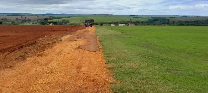 Fazenda 56alqueire Casa sede 100 metros de área construída Com varanda Casa de caseiro 60