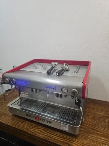 Combo Cafeteria: Máquina Italian Coffee Imola 2 Grupos + Moinho Profissional