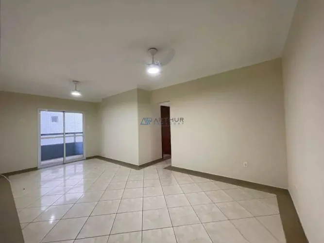Apartamento a venda em Praia Grande com 02 dormitórios no bairro da Guilhermina