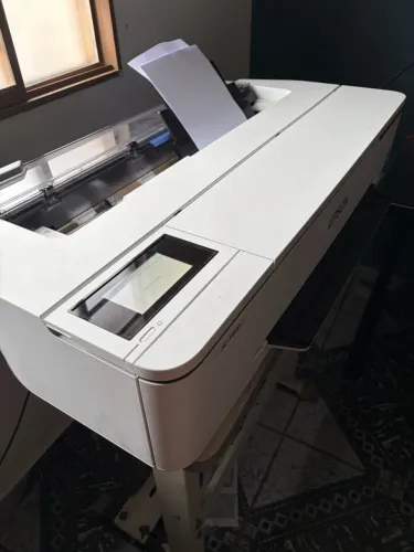 Vendo impressora ploter Epson T3170 já com o bulk de tintas piguimentada