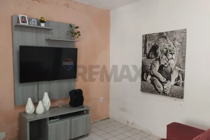 Casa à venda em Fragoso, PE - Próxima à avenida Nápoles