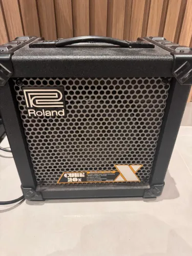 Cube roland 20x, cubo amp guitarra roland 20w