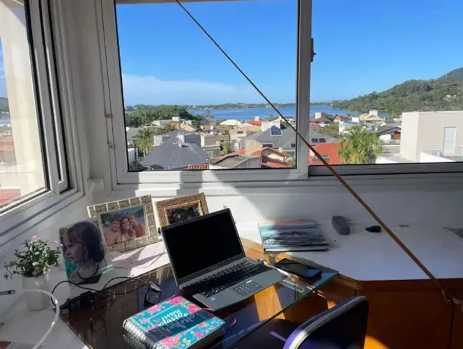 Casa 4 suítes-Condomínio Jardim Saulo Ramos Canto da Lagoa.