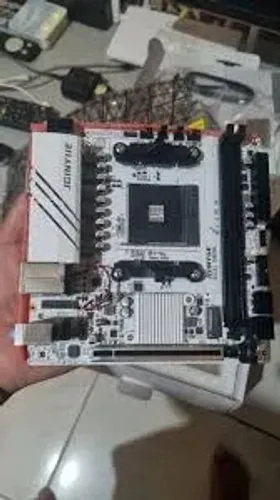 JINGYUE B550I GAMING + Ryzen 7 5700x