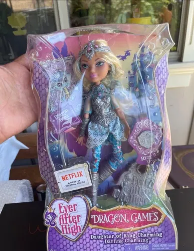 Boneca ever after high Darling