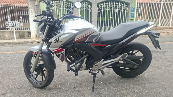 CB 250F TWISTER